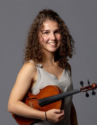 Ana Sophia unterrichtet Violine in Hannover